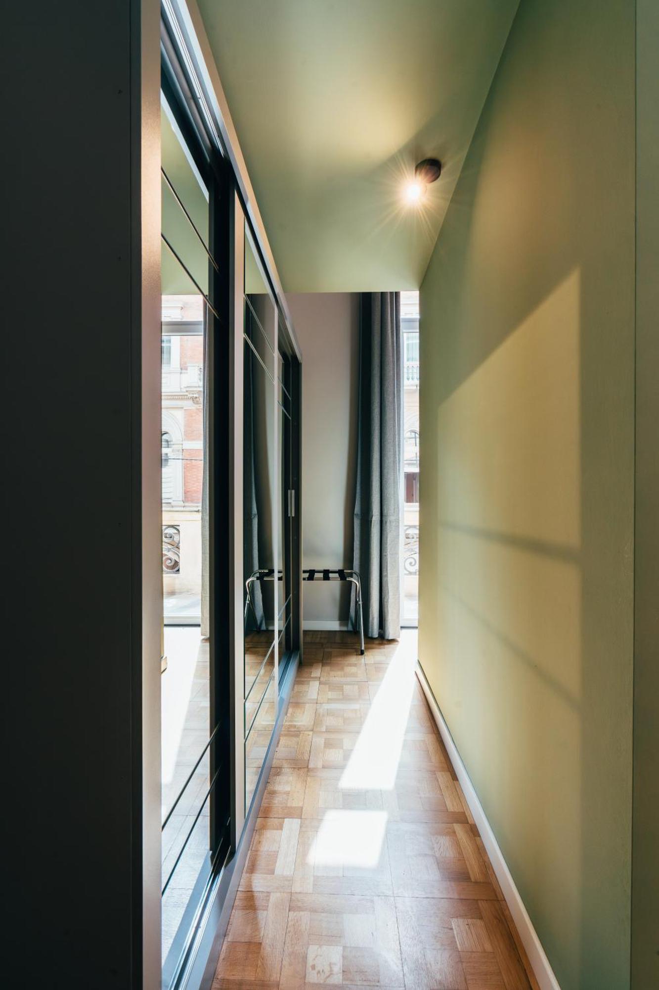 Bologna Suites - Private Bathroom מראה חיצוני תמונה